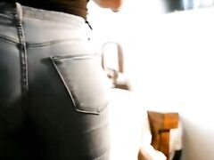 Milf big booty versus pants